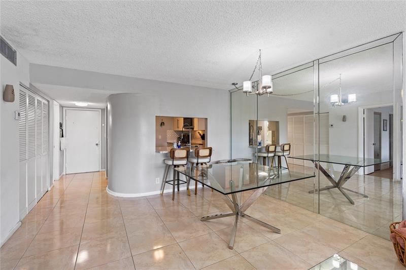 Image 10 of 27 For 3955 Nob Hill Rd  307