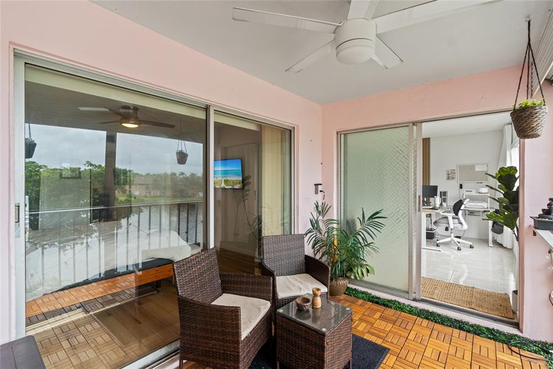 Image 22 of 27 For 3955 Nob Hill Rd  307