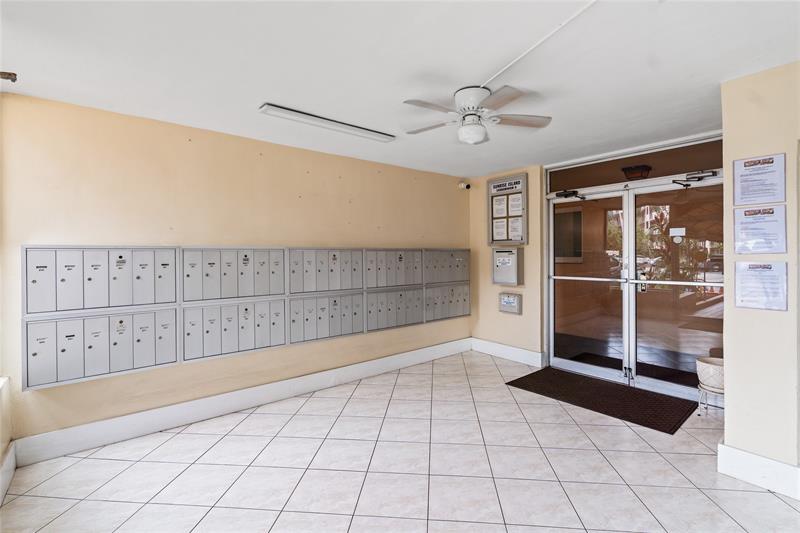 Image 25 of 27 For 3955 Nob Hill Rd  307