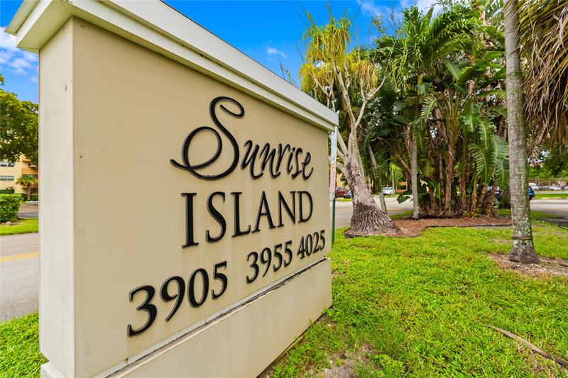 Image 26 of 27 For 3955 Nob Hill Rd  307