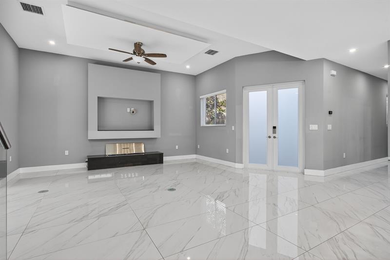 Image 6 of 40 For 69 Cortez Dr  69