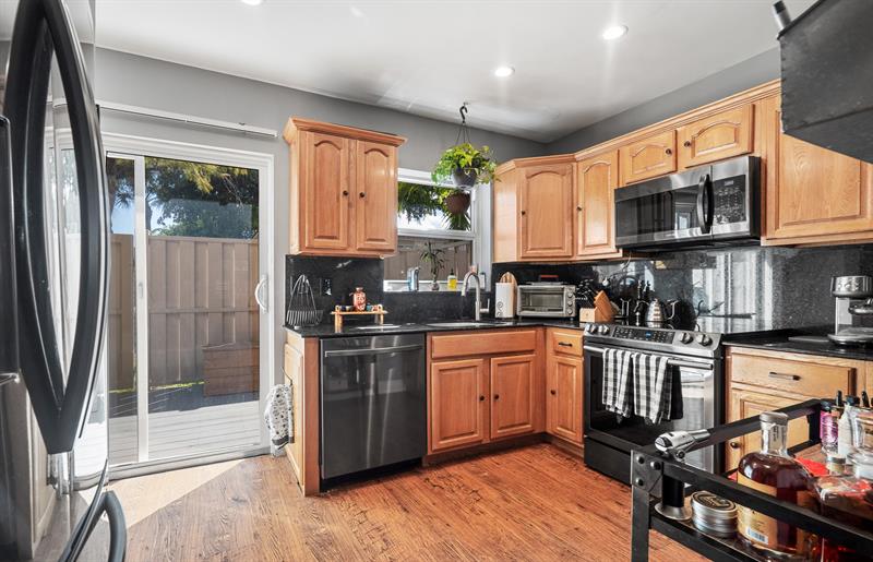 Image 6 of 27 For 72 20th Ct  4c