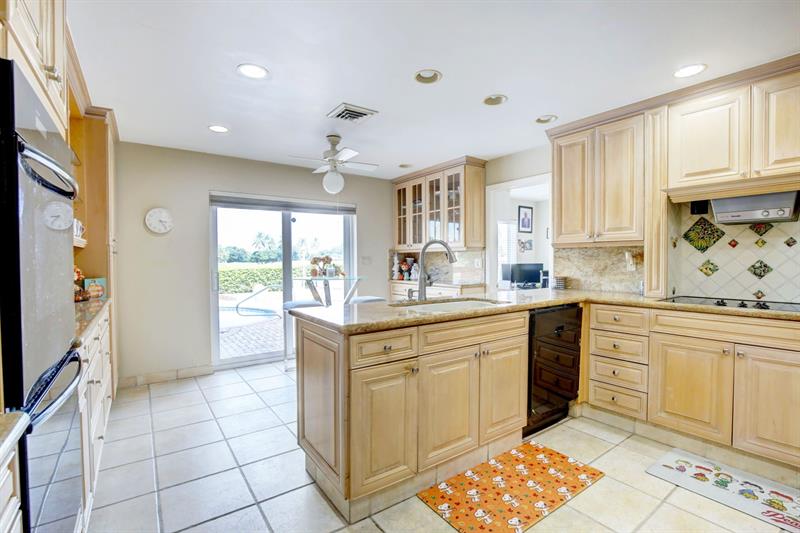 Image 13 of 55 For 9541 Sea Turtle Dr