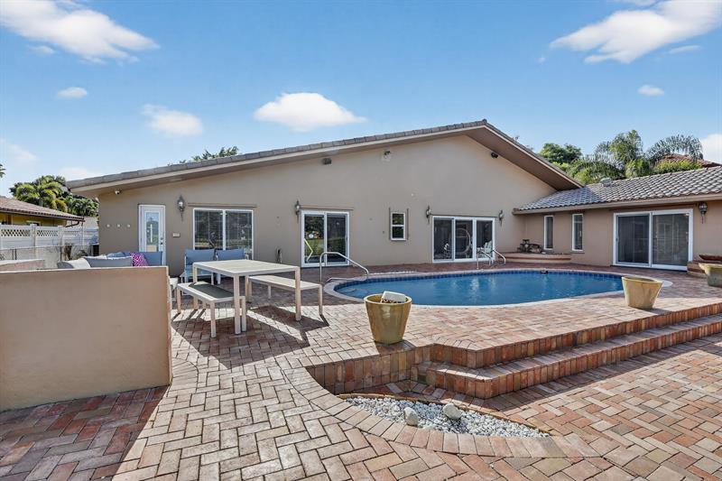 Image 46 of 55 For 9541 Sea Turtle Dr