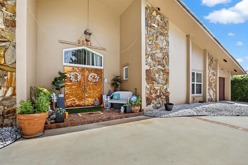 Image 50 of 55 For 9541 Sea Turtle Dr