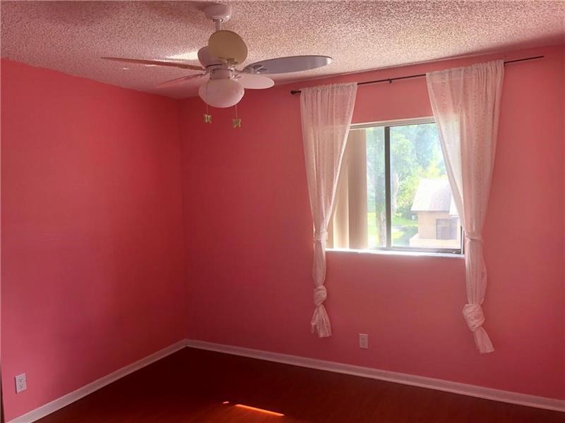 Image 18 of 37 For 2173 37th Ave  2173