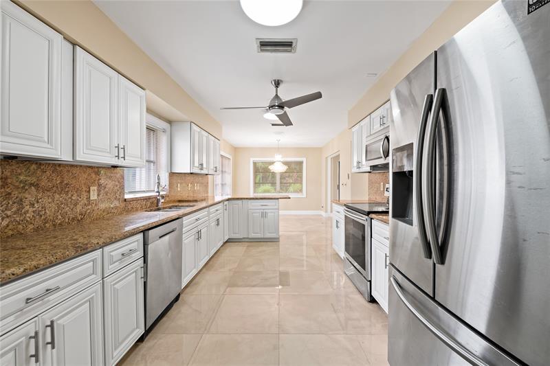 Details for 10911 Greentrail Dr, Boynton Beach, FL 33436