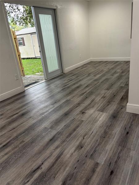 Image 4 of 7 For 351 70th Ter