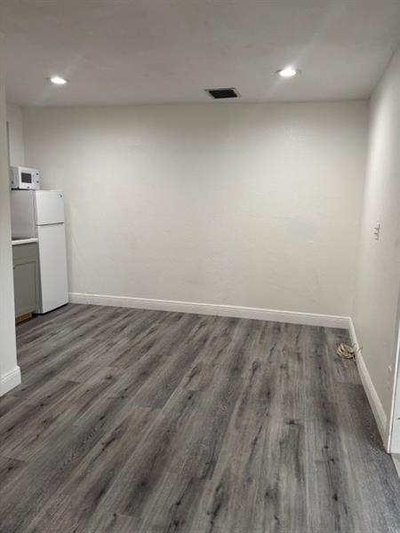 Image 5 of 7 For 351 70th Ter