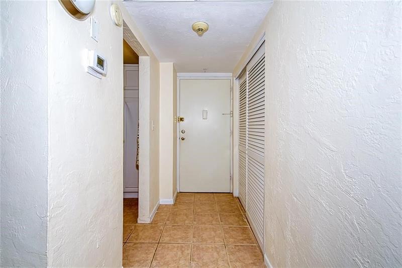 Image 19 of 38 For 19380 Collins Ave  212