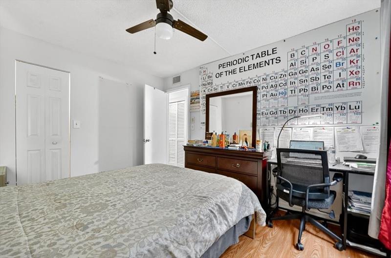 Image 23 of 30 For 7950 Mcnab Rd  302