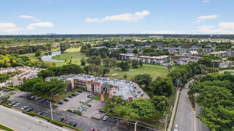 Image 28 of 30 For 7950 Mcnab Rd  302