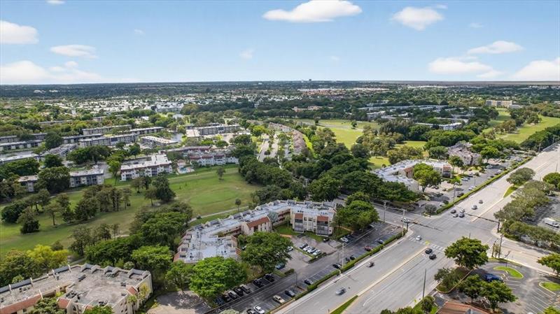 Image 29 of 30 For 7950 Mcnab Rd  302