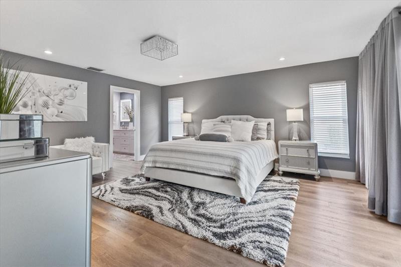 Image 15 of 40 For 10082 Harbourtown Ct