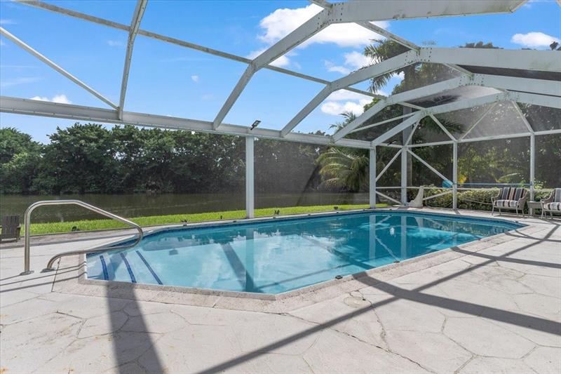 Image 4 of 40 For 10082 Harbourtown Ct