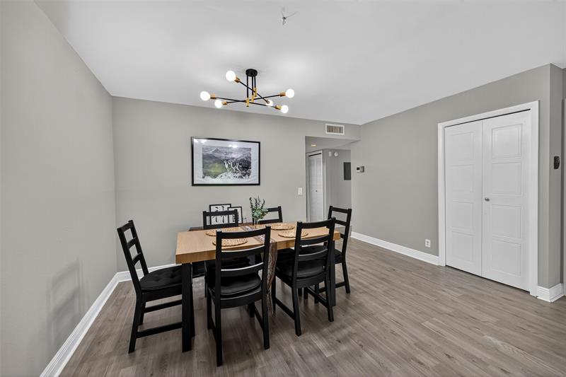 Image 18 of 35 For 412 Lakeview Dr  202