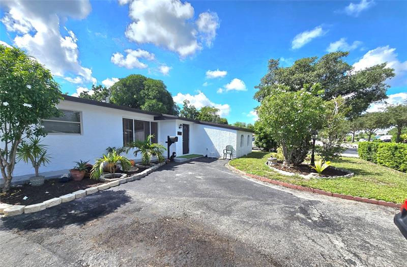Image 3 of 16 For 6138 Southgate Blvd