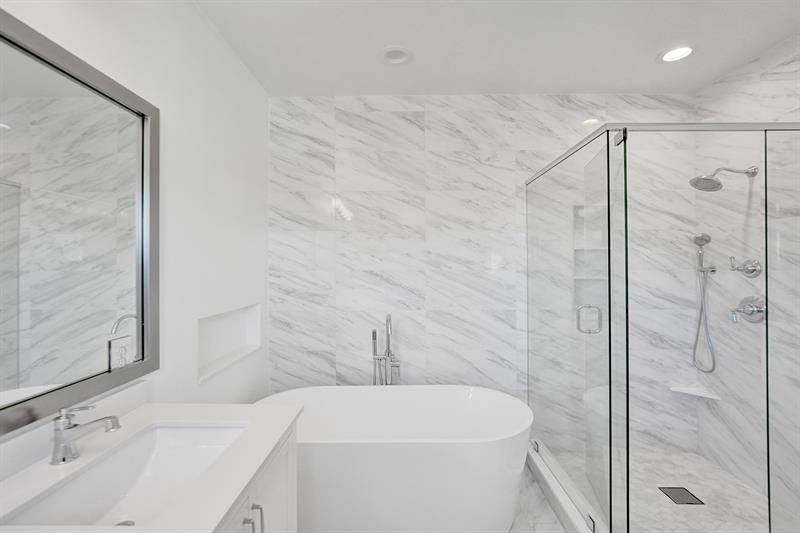 Image 34 of 45 For 1861 Coral Heights Blvd  502