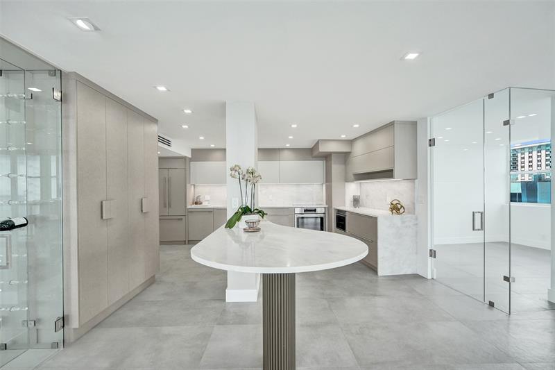 Image 35 of 74 For 209 Fort Lauderdale Beach Blvd  6b