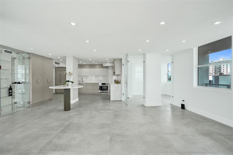 Image 46 of 74 For 209 Fort Lauderdale Beach Blvd  6b