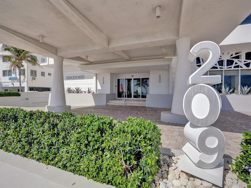 Image 55 of 74 For 209 Fort Lauderdale Beach Blvd  6b