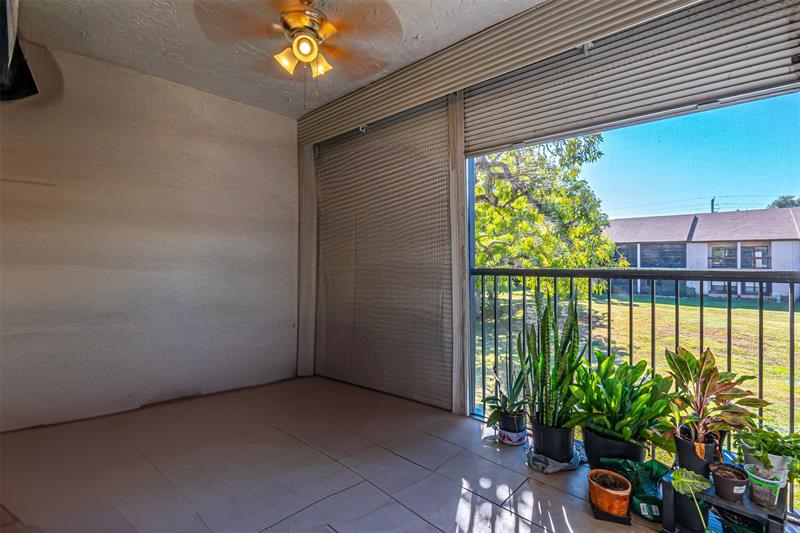 Image 18 of 30 For 2339 15th St  28