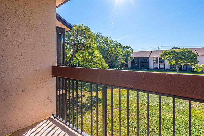 Image 19 of 30 For 2339 15th St  28