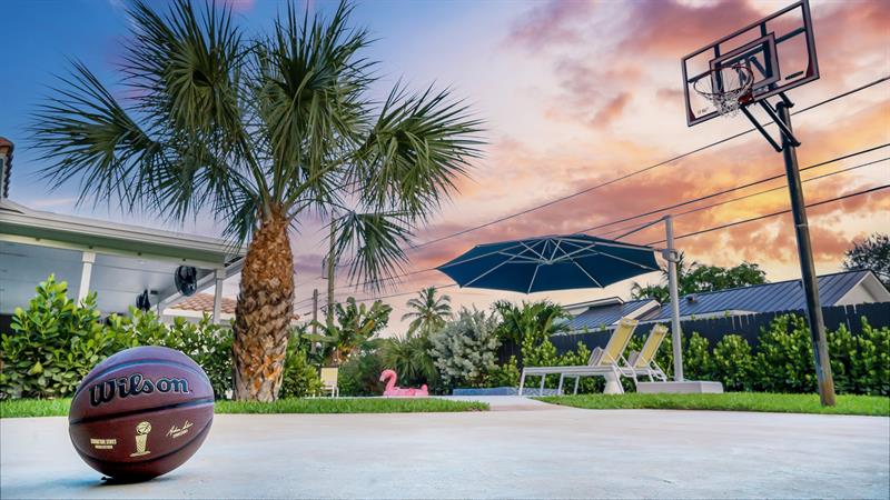 Image 3 of 16 For 518 Sunshine Dr