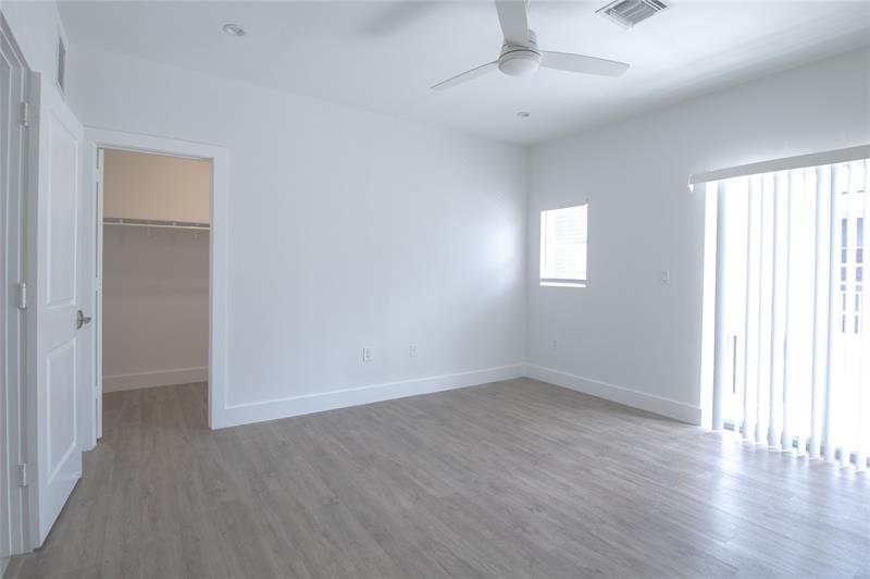 Image 18 of 29 For 424 16th Street