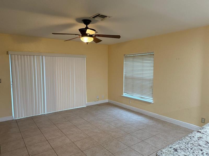 Image 19 of 25 For 9981 26th Ct