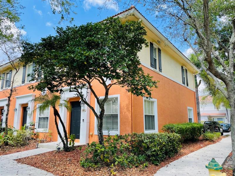 Image 3 of 25 For 9981 26th Ct