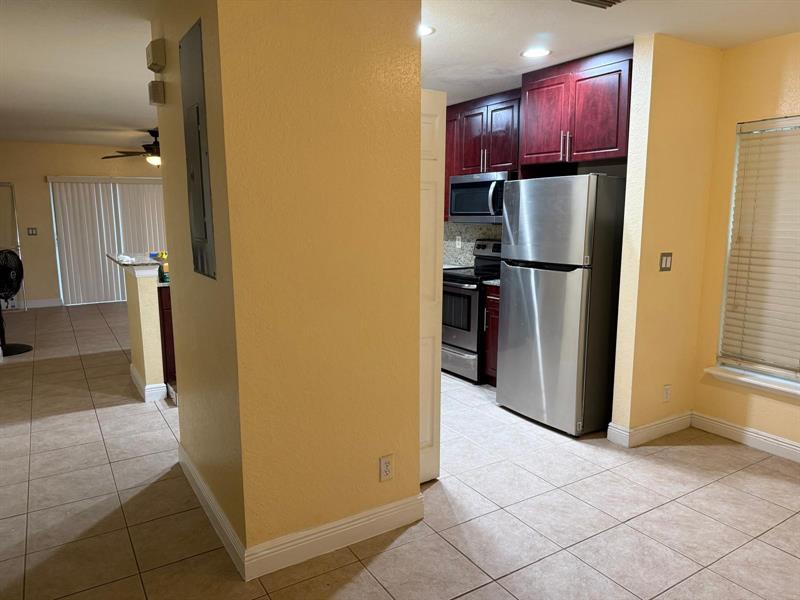 Image 6 of 25 For 9981 26th Ct