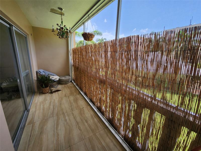 Image 13 of 39 For 219 14th Ave