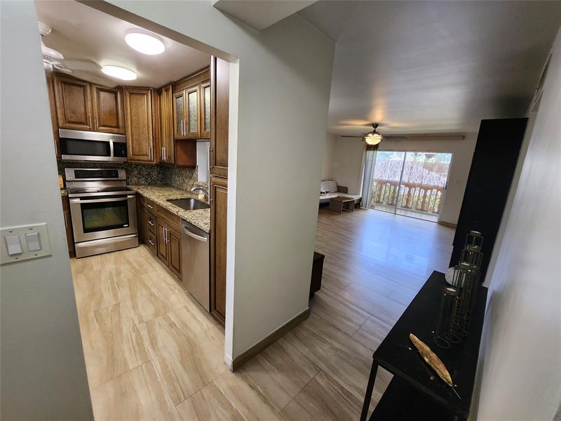 Image 7 of 39 For 219 14th Ave