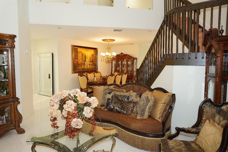 Image 13 of 50 For 16352 14th St