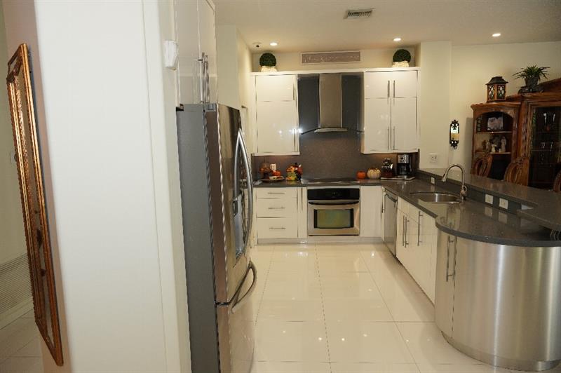 Image 16 of 50 For 16352 14th St