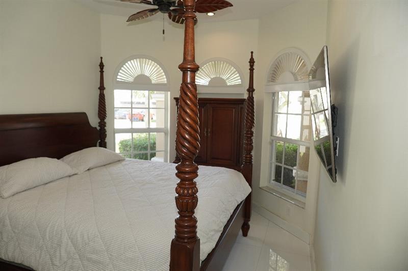 Image 22 of 50 For 16352 14th St