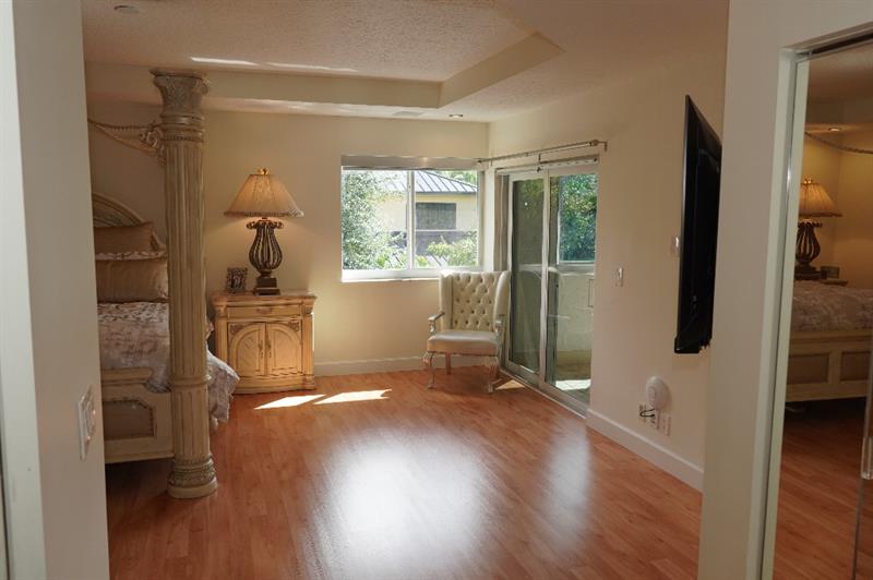 Image 27 of 50 For 16352 14th St
