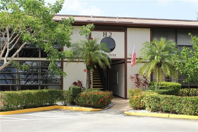 Listing Details for 9728 Belfort Cir  206, Tamarac, FL 33321