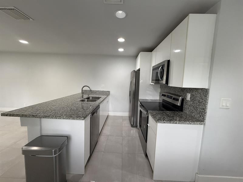 Details for 5749 Garfield St, Hollywood, FL 33021