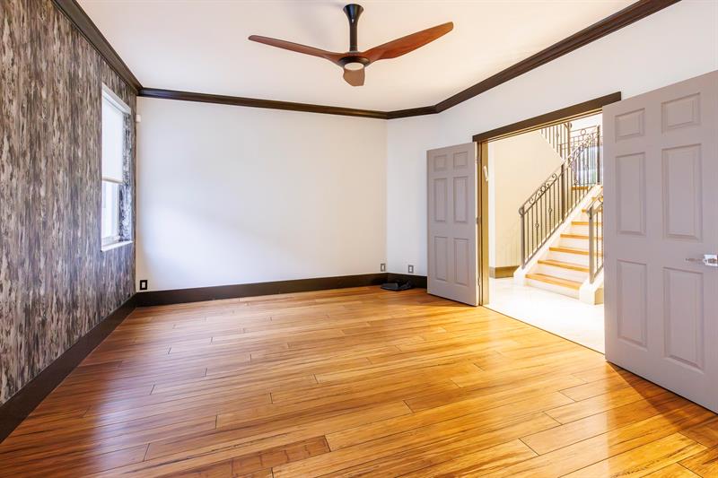 Image 14 of 36 For 4080 Lansing Ave