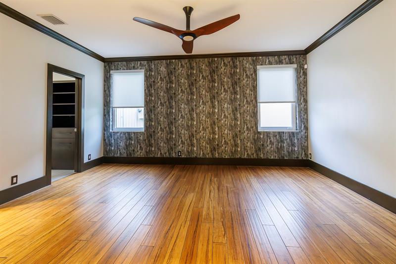 Image 16 of 36 For 4080 Lansing Ave