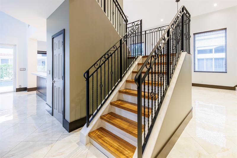 Image 19 of 36 For 4080 Lansing Ave