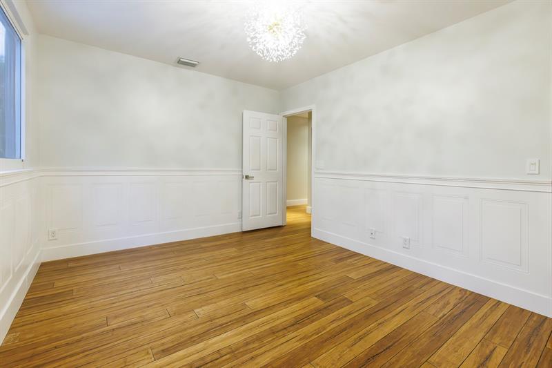 Image 25 of 36 For 4080 Lansing Ave