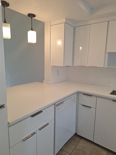 Image 3 of 17 For 5800 Margate Blvd  722