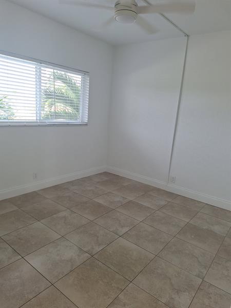 Image 9 of 17 For 5800 Margate Blvd  722