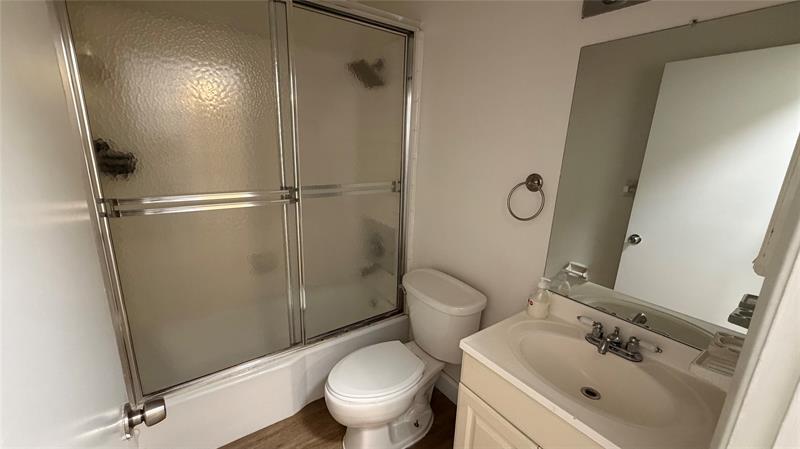 Image 6 of 18 For 344 11th Ave  15