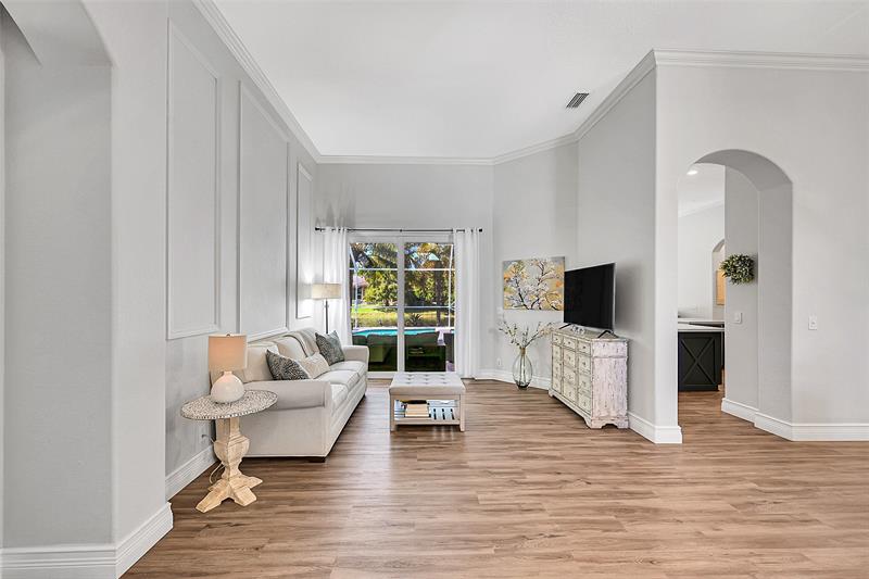 Image 10 of 61 For 12235 49th St