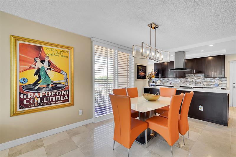 Image 15 of 55 For 1401 Ocean Dr  204
