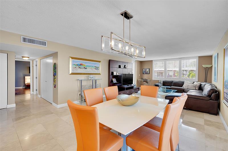 Image 18 of 55 For 1401 Ocean Dr  204